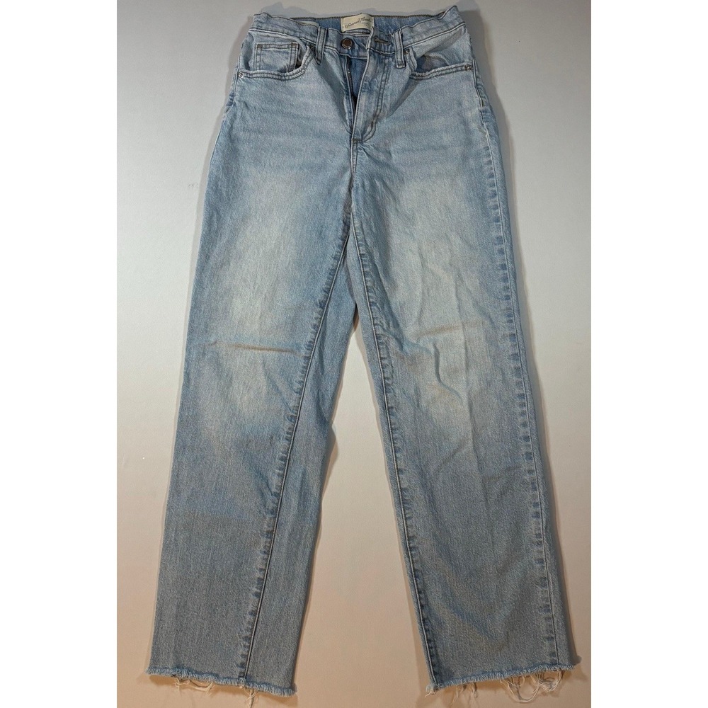 Universal Thread Women's High-Rise Straight Jeans 90's Size 2R Light Wash
